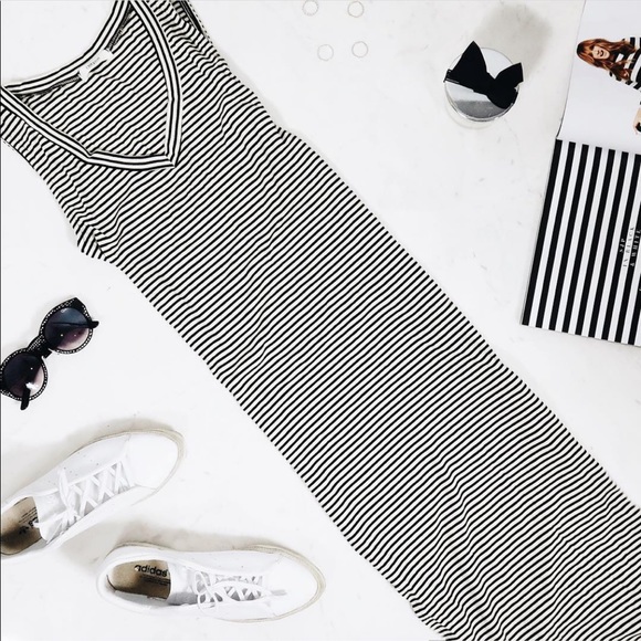 CHERISH Ribbed Striped Dress - Picture 1 of 2